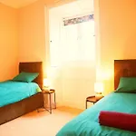 Main Street - 20 Steps To Bars,food,clubs * Carrick on Shannon