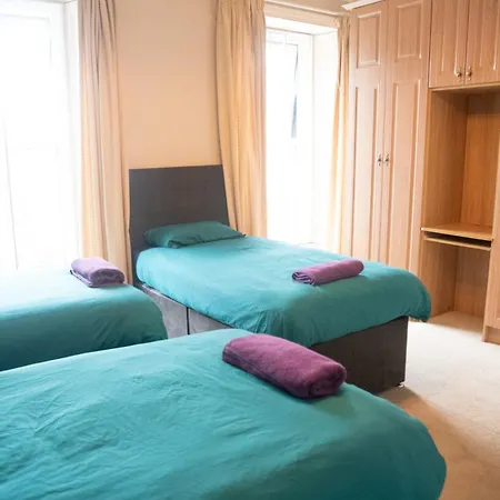 Main Street - 20 Steps To Bars,food,clubs Apartman