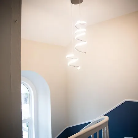 Main Street - 20 Steps To Bars,food,clubs شقة