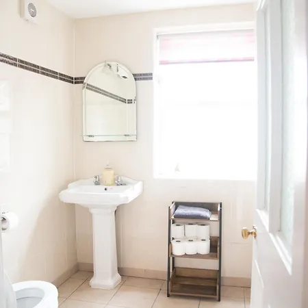 Apartman Main Street - 20 Steps To Bars,food,clubs