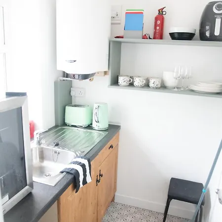 Main Street - 20 Steps To Bars,food,clubs Апартаменты