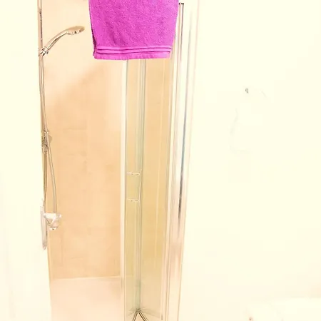 Main Street - 20 Steps To Bars,food,clubs *