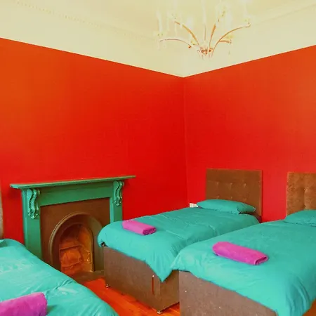 Main Street - 20 Steps To Bars,food,clubs Апартаменты