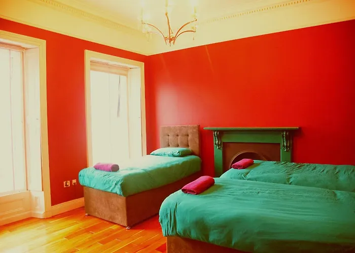 Main Street - 20 Steps To Bars,food,clubs Apartmán *